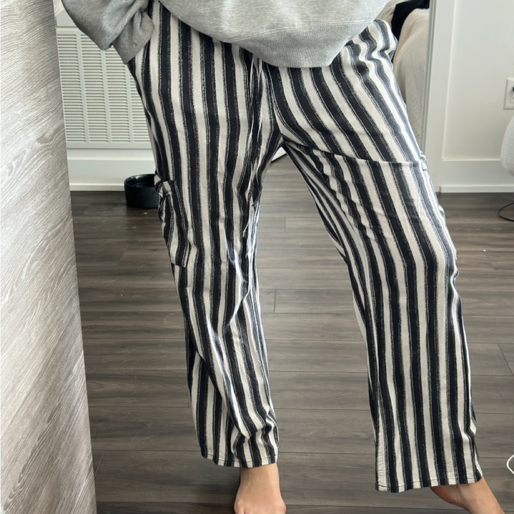 H&M linen blend striped pants